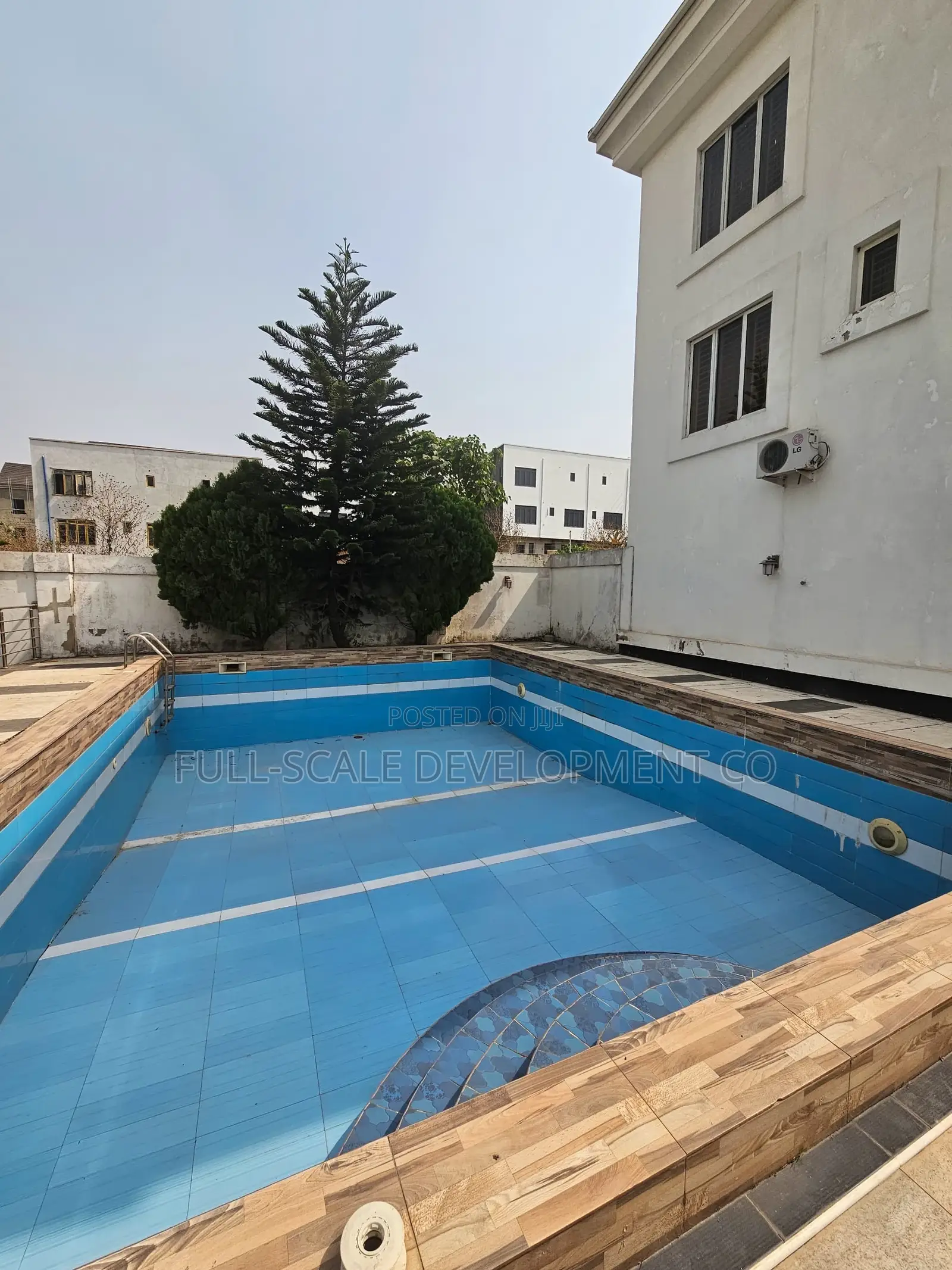 Furnished 9bdrm Mansion in Guzape District for sale