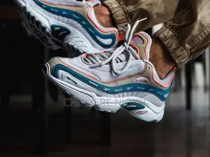 Unisex Sneakers
