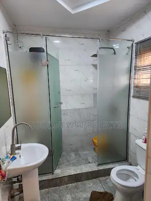 Frosted Hinge Glass Shower O