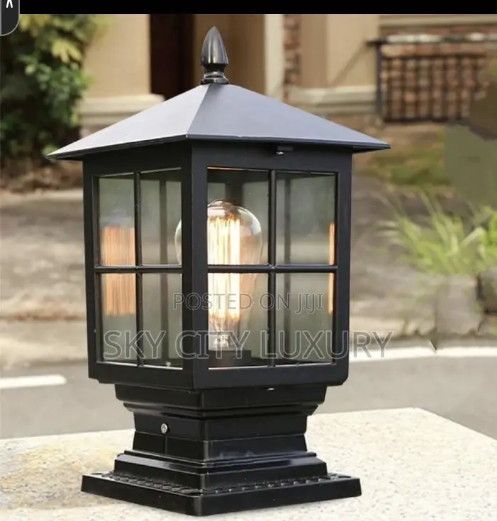 Standing Gate Lamp Light