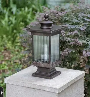 Standing Gate Lamp Light