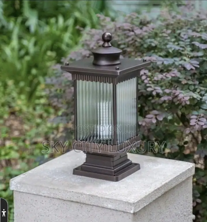 Standing Gate Lamp Light