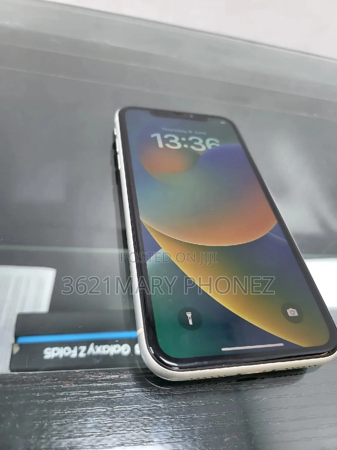 Apple iPhone XR 64 GB White