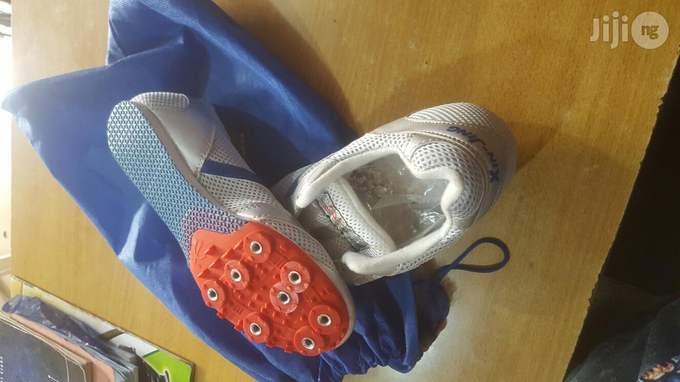 Spike Shoe Size 37