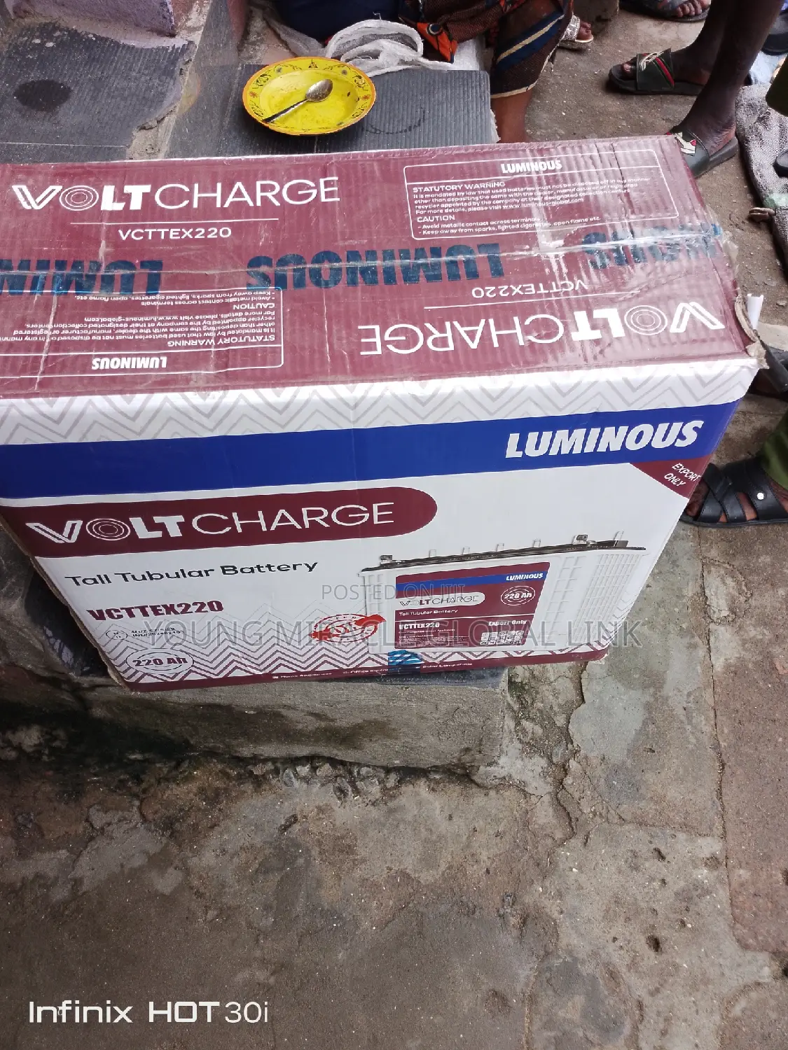 Luminous Solar Battery 220ah/12v