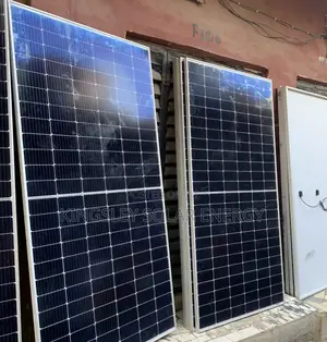 Canadian Solar Panel (Halfcut) 730watts