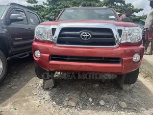 Toyota Tacoma 2008 Red