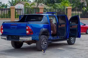 Sharp Hilux Rental (Blue)