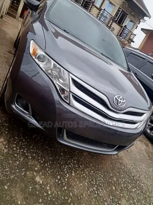 Photo - Toyota Venza XLE 4dr Wagon (2.7L 4cyl 6A) 2015 Black