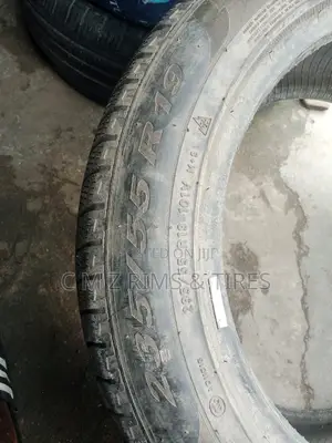 235/55r19 Tokunbo Tires
