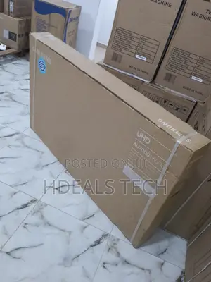 Full Uhd Smart TV 65 Inches ( Samsung).