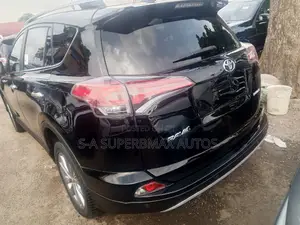 Toyota RAV4 2018 Black