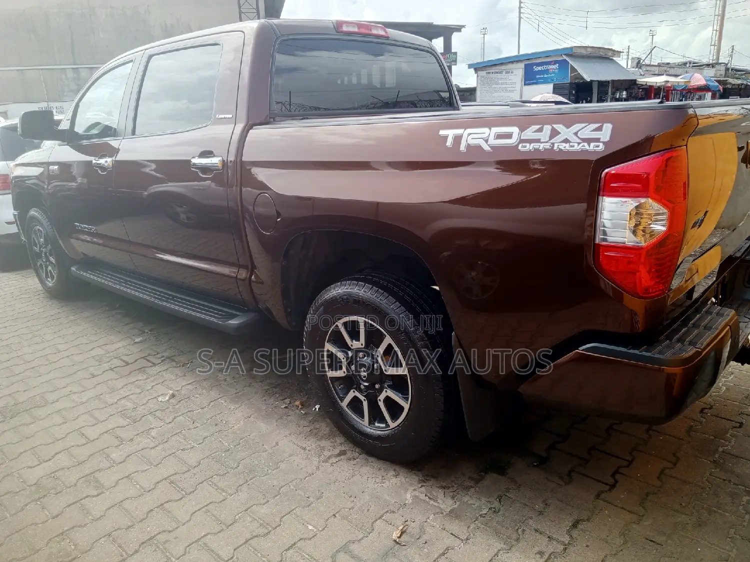 Toyota Tundra 2018 Brown