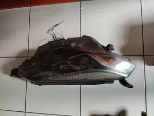 Headlight Corolla and Tail 2017