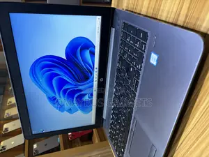 Laptop HP ZBook 17 G6 16GB Intel Core I7 HDD+SSD 500GB