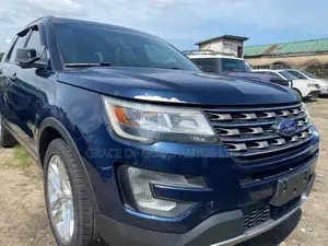 Ford Explorer 2016 Blue