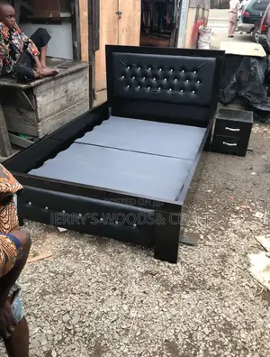 4andhalf By 6 Bedframe
