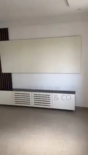 2bdrm Block of Flats in Life Camp for rent