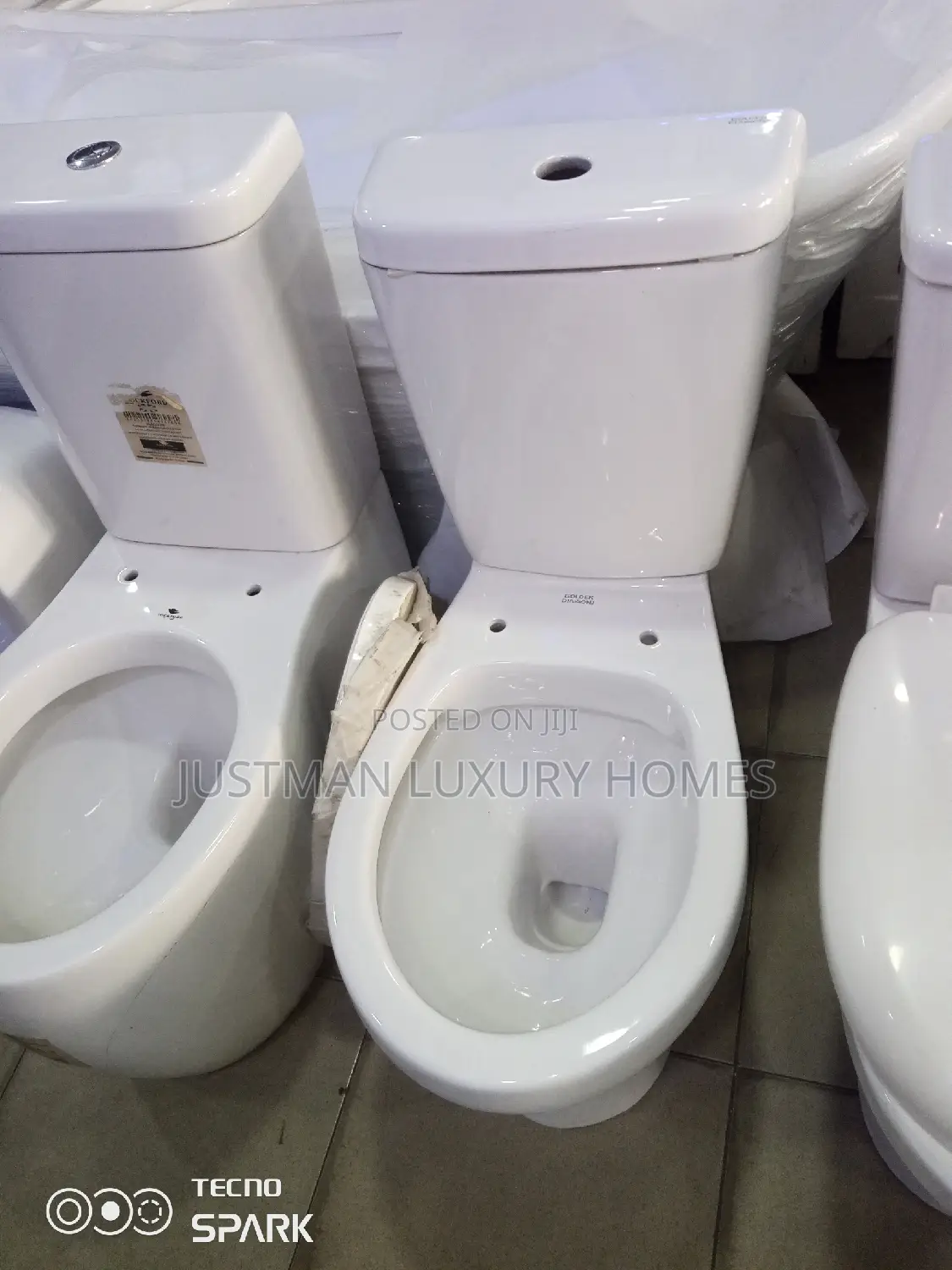 Complete Set Golden Diamond Close Couple Wc