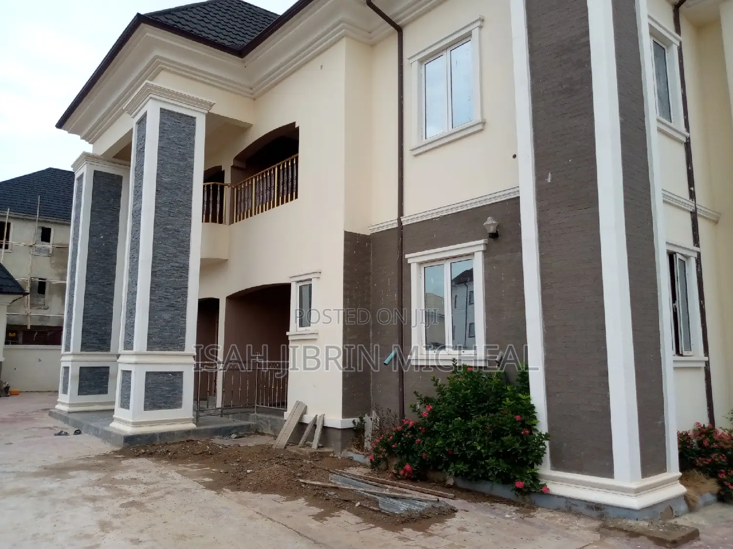 5bdrm Duplex in F01 Main Kubwa for sale