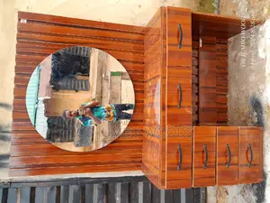 Panel Mirror Stand