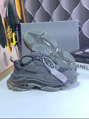 Mens Canvas Shoes