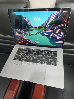 Laptop Apple MacBook Pro 2019 32GB Intel Core i7 SSD 1T