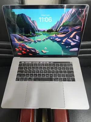 Laptop Apple MacBook Pro 2019 32GB Intel Core i7 SSD 1T