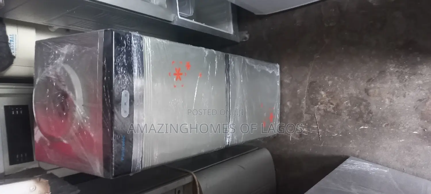 Double Door Dispenser