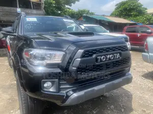 Toyota Tacoma 2015 Black