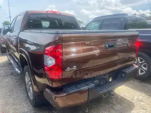Toyota Tundra 2017 Orange