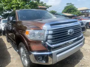 Toyota Tundra 2017 Orange