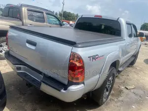 Toyota Tacoma Double Cab V6 2010 Silver