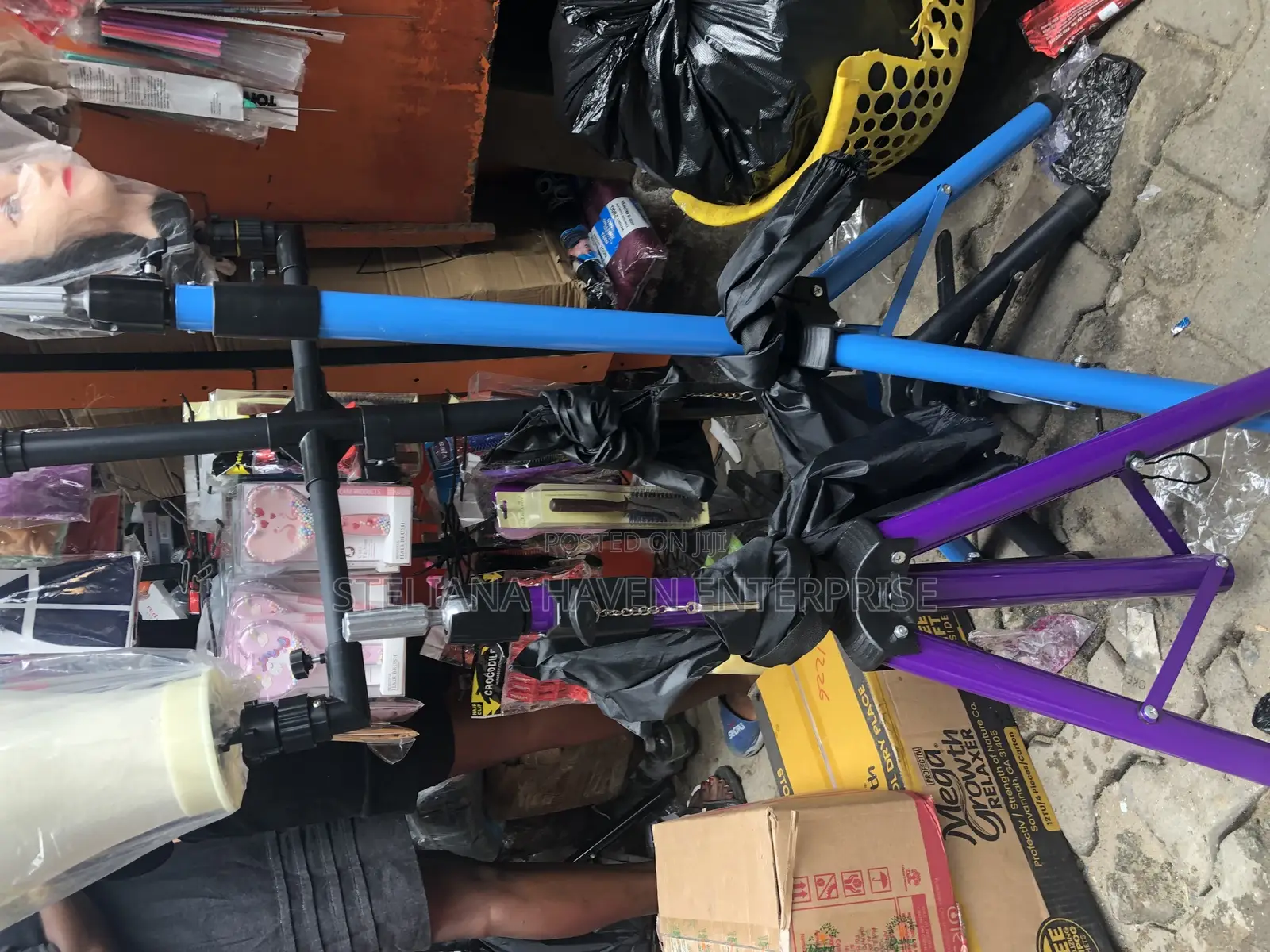 Dummy Stand