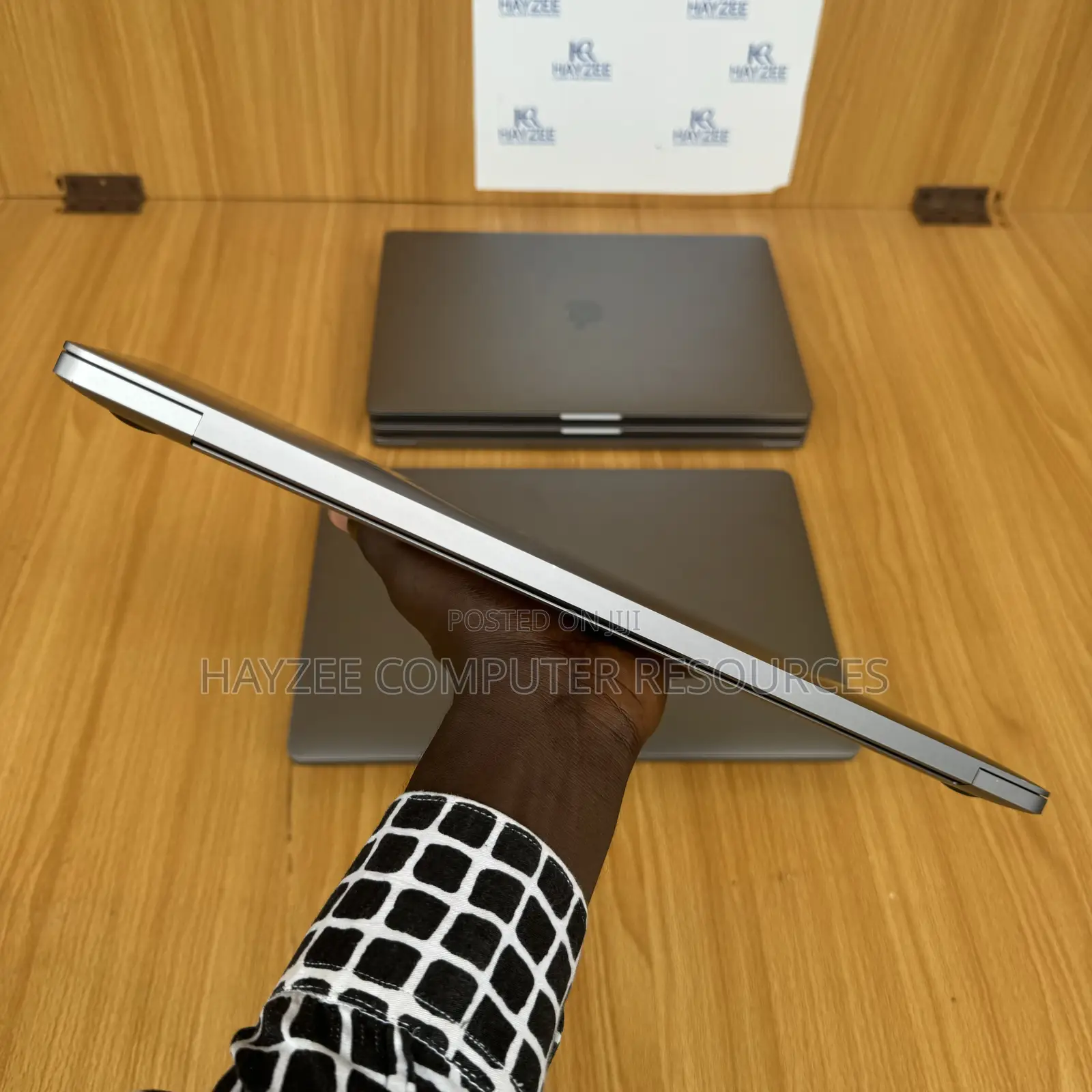 Laptop Apple MacBook Pro 2019 16GB Intel Core I9 SSD 1T