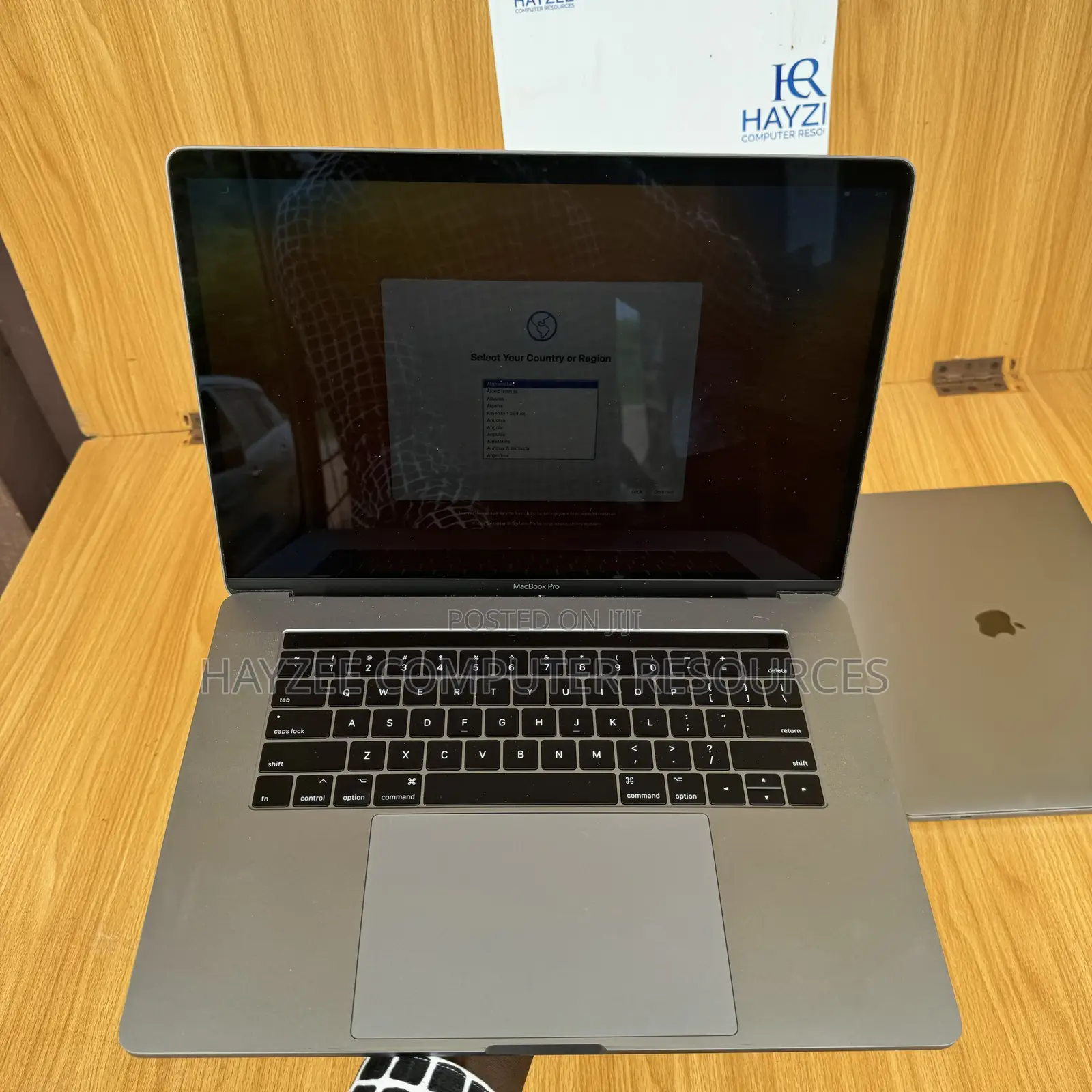 Laptop Apple MacBook Pro 2017 16GB Intel Core I7 SSD 1T