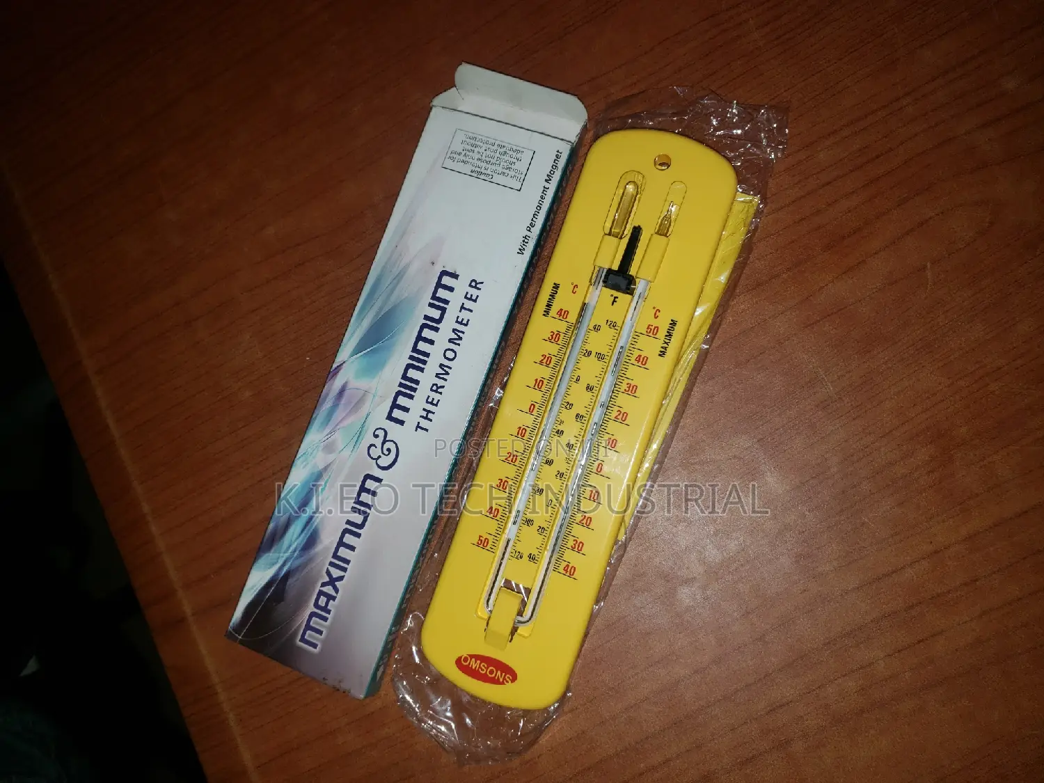 Minimum Maximum Thermometer(Dry Weath)