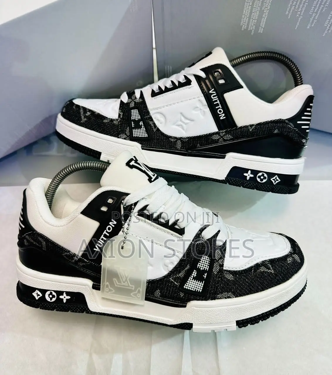 High Quality Louis Vuitton Sneakers