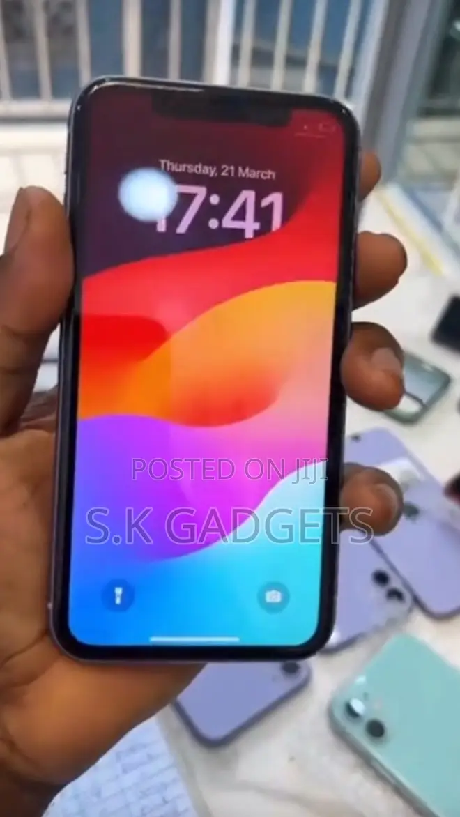 Apple iPhone 11 64 GB Purple