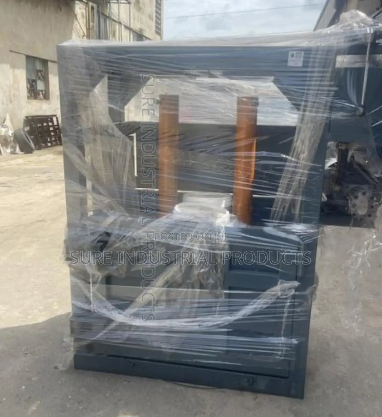 New Hydraulic Vertical Compression Baling Machine