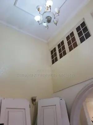 5bdrm Duplex in Abike Cinema, Lekki Phase 1 for rent