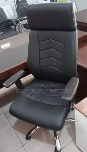 Guaranteed Quality Modern Office Swivel Chair