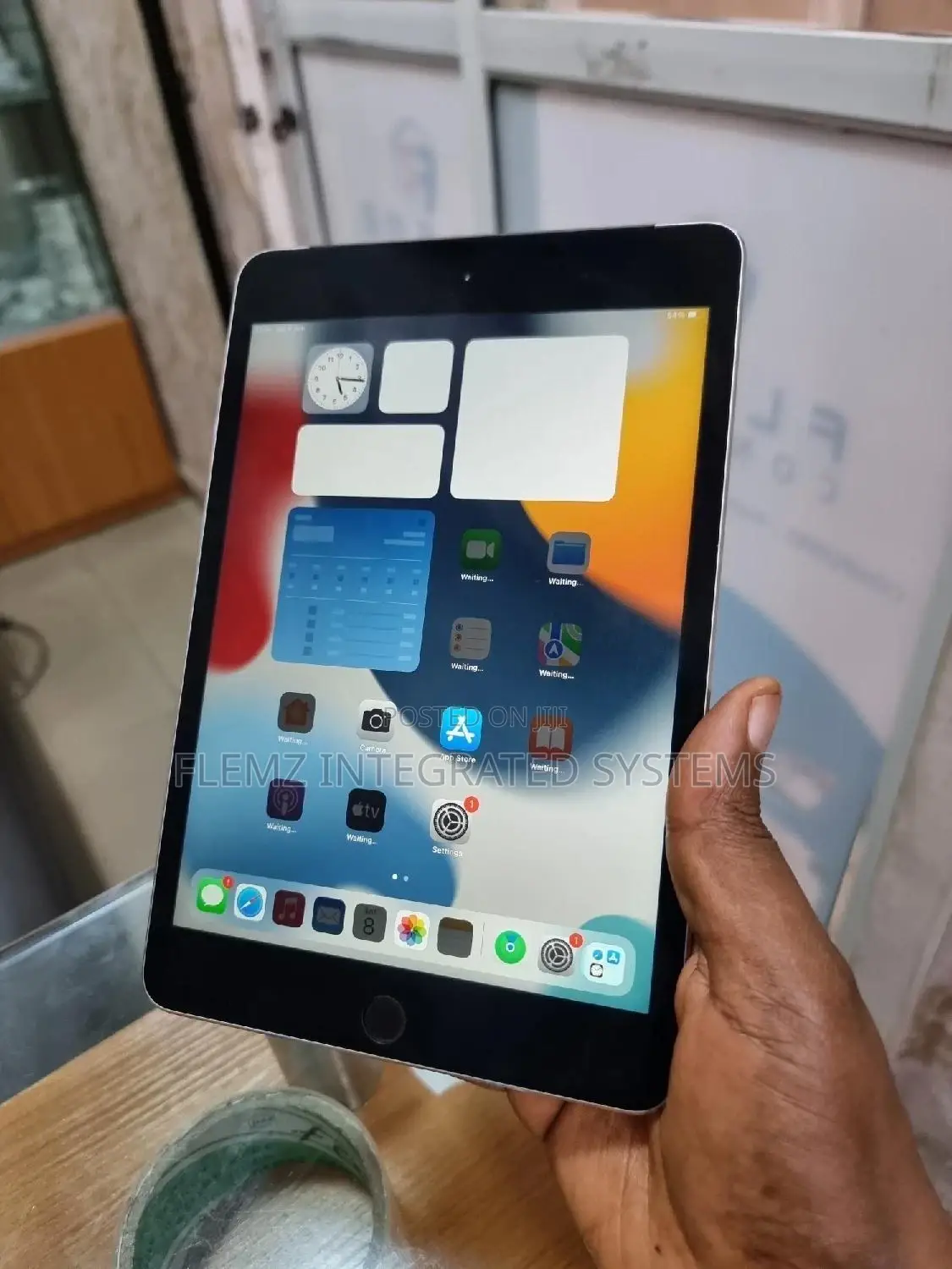 Apple iPad mini 4 128 GB Gray