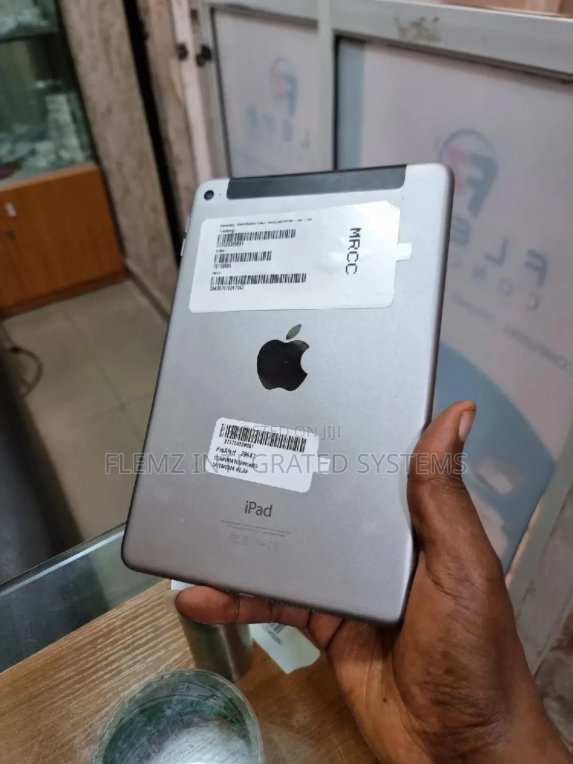Apple iPad mini 4 128 GB Gray