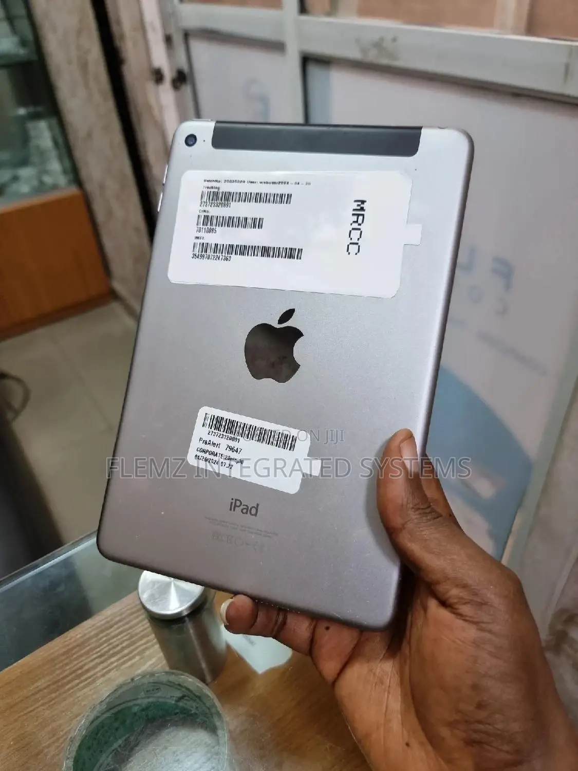 Apple iPad mini 4 128 GB Gray