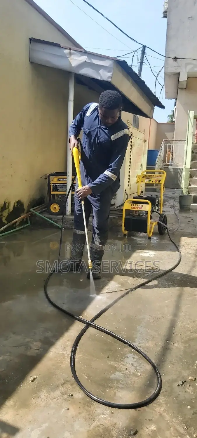 Interlocking/Concrete Floor Washing