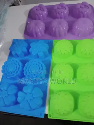 Crested Soap Mold