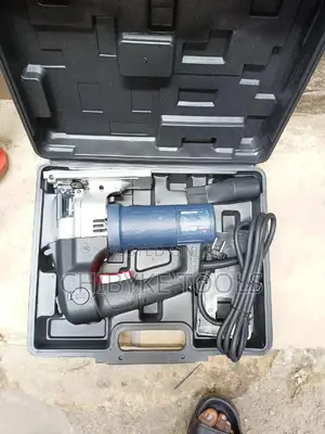 Jigsaw Machine
