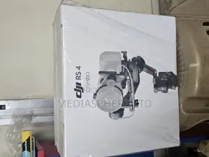 DJI RS 4 Combo