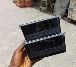 Black Disposable Plates - (100pcs)